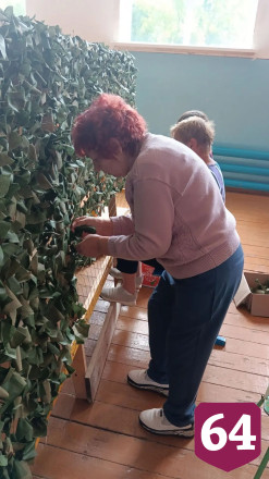 Жительницы саратовского села объединились в группу помощи бойцам